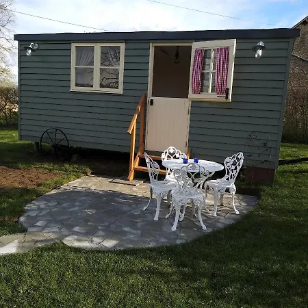 The Shepherds Hut @ Les Aulnaies Campingplads