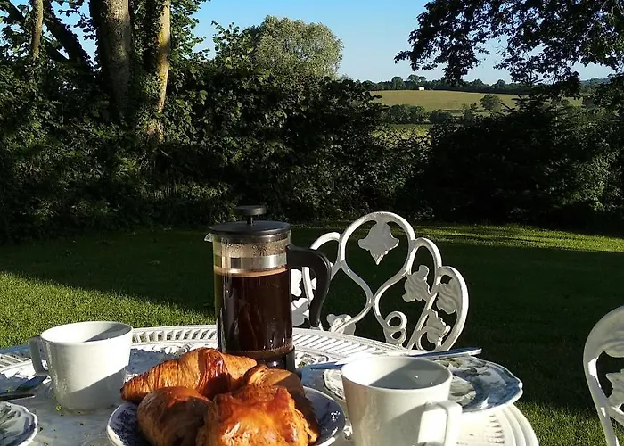 Кемпинг The Shepherds Hut @ Les Aulnaies *