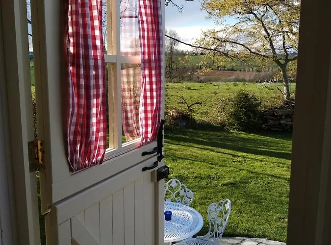 Кемпинг The Shepherds Hut @ Les Aulnaies *