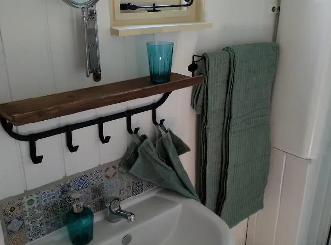 Кемпинг The Shepherds Hut @ Les Aulnaies